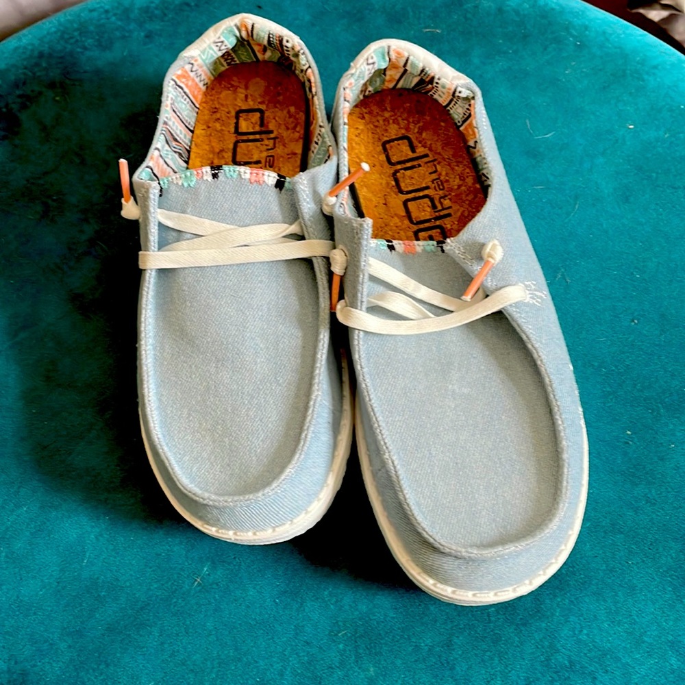 Hey Dude Size 7 Brand New No Tags or Box